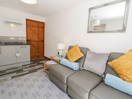 Farrier's Lodge