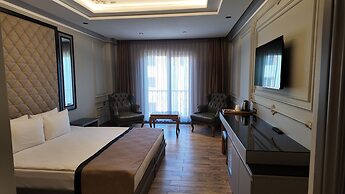 Lala Grand Hotel