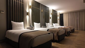 Lala Grand Hotel