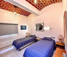 Larimar  Gallery y Hotel Boutique