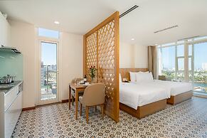 Record Hotel
