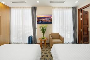 Record Hotel