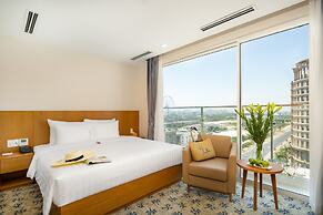Record Hotel