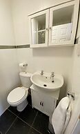 NEW Super 2 Bedroom Flat in Falkirk