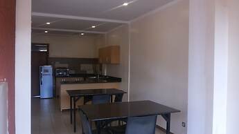 DAKS HOTEL KIRINYA