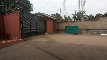 DAKS HOTEL KIRINYA