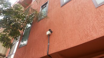 DAKS HOTEL KIRINYA