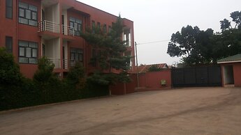 DAKS HOTEL KIRINYA