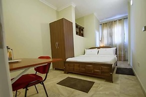 DAKS HOTEL KIRINYA