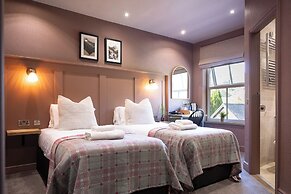 Tyn-y-Coed Hotel