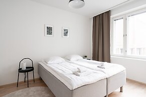 1BR & Balcony next to Railway Station