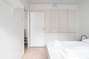 1BR & Balcony next to Railway Station