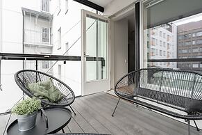 1BR & Balcony next to Railway Station