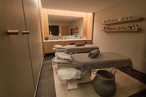 Loisium Wine & Spa Hotel Champagne