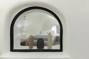 Acave Santorini Suites