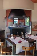 S'ena Hotel