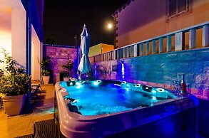 Villa Aura - Adult Only