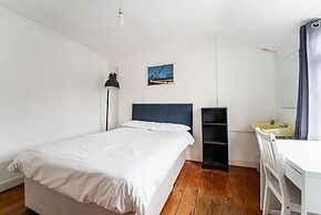 No 3 Georgian Shared House - By Clifton Short Lets