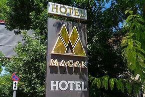 Macan Terrace Hotel