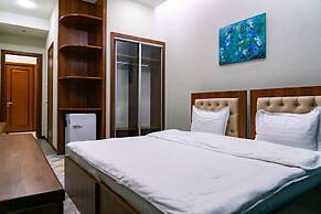 Macan Terrace Hotel