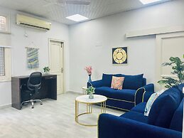 BluO 1BHK - DLF Galleria | Balcony, Suite