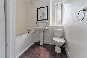 No 2 Georgian Shared House - By Clifton Short Lets
