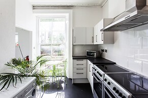 No 2 Georgian Shared House - By Clifton Short Lets