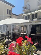 Hotel Moroni