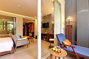 Indra Hotel