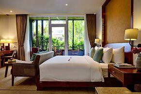 Indra Hotel