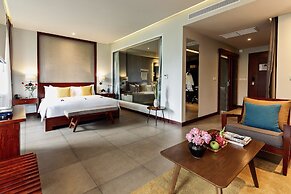 Indra Hotel