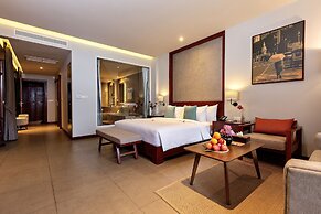Indra Hotel