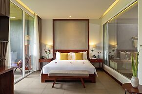 Indra Hotel