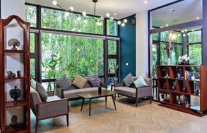 Indra Hotel