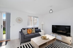 Modern 5 Bedroom 3 Bath Hse Aylesbury