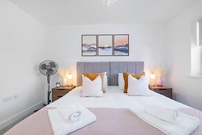 Modern 5 Bedroom 3 Bath Hse Aylesbury