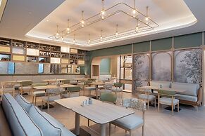 Staybridge Suites Bangkok Sukhumvit by IHG