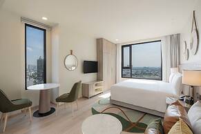 Staybridge Suites Bangkok Sukhumvit by IHG