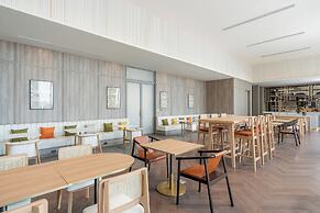 Staybridge Suites Bangkok Sukhumvit by IHG