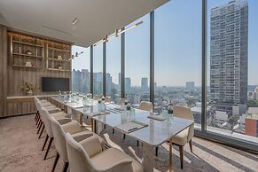 Staybridge Suites Bangkok Sukhumvit by IHG