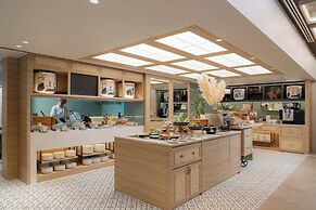 Staybridge Suites Bangkok Sukhumvit by IHG