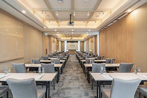 Staybridge Suites Bangkok Sukhumvit by IHG