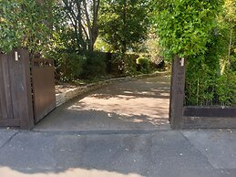 Little Robin Gate