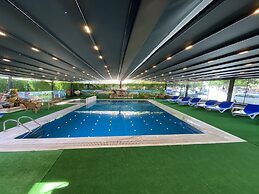 Kadeer Hotel