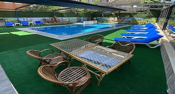 Kadeer Hotel