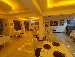 Kadeer Hotel