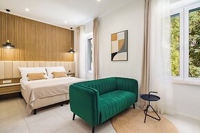 48 Rooms Split