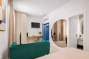 48 Rooms Split