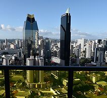 Yoo Panama & Arts Tower