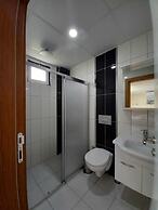 Myra Roof Butik